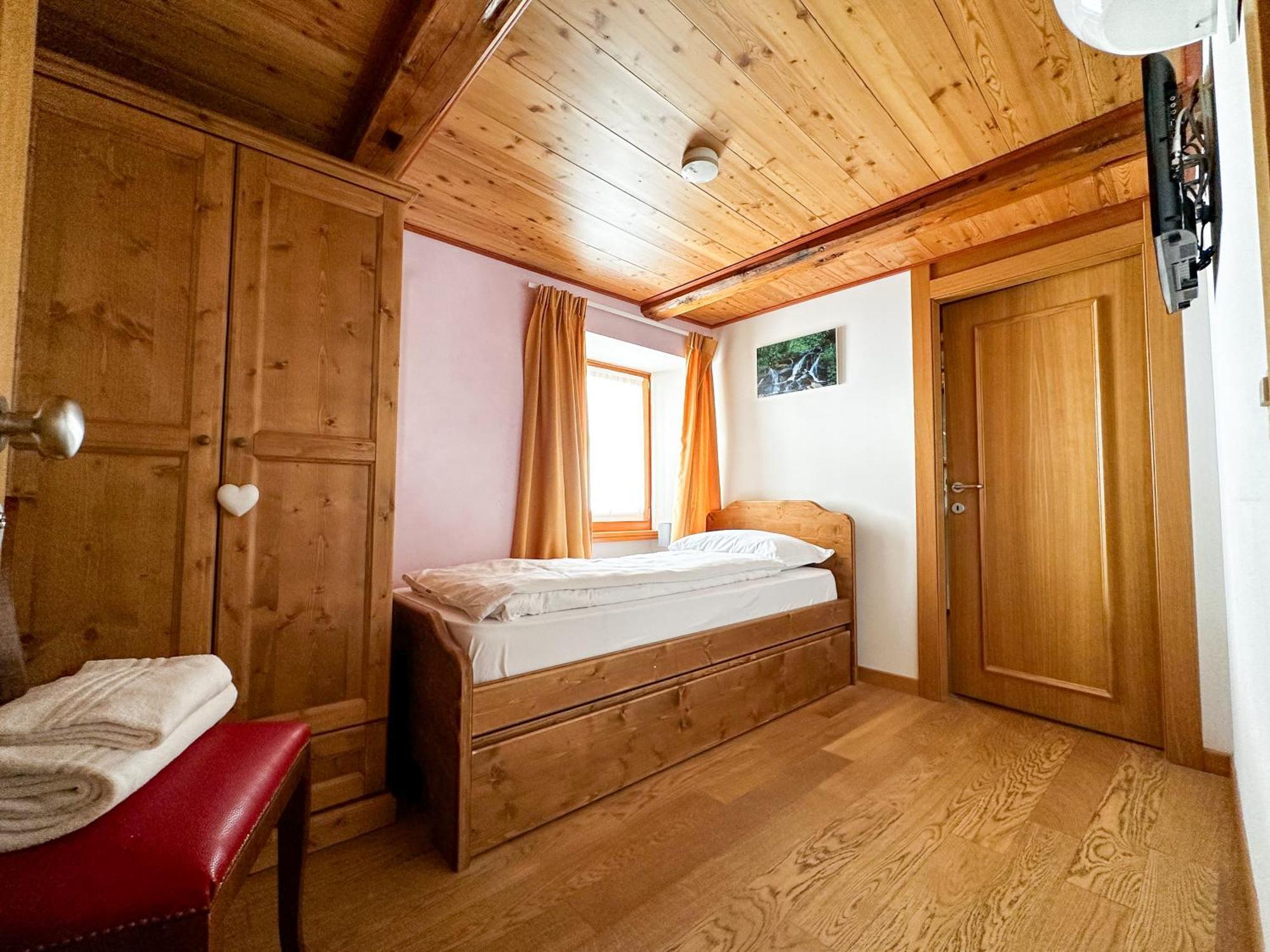 Locanda Orelli Bedretto Luaran gambar